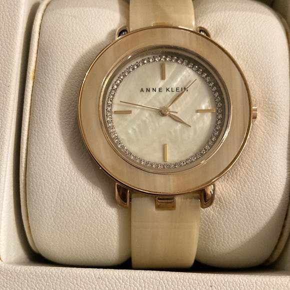 Anne Klein Women's Watch NWT/NIB - Picture 2 of 9